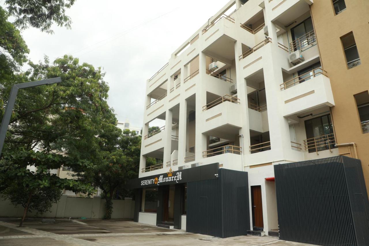 Serenity By Monarch, Baner Pune Méribel Village Exterior foto