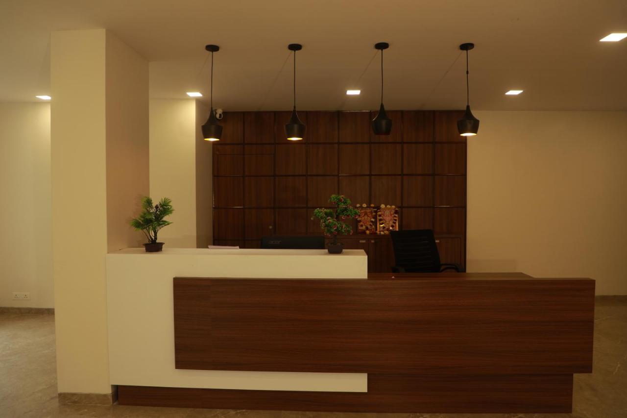 Serenity By Monarch, Baner Pune Méribel Village Exterior foto